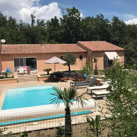 Logement attenant à une villa T2 avec terrasse . Besse-sur-Issole Exterior foto