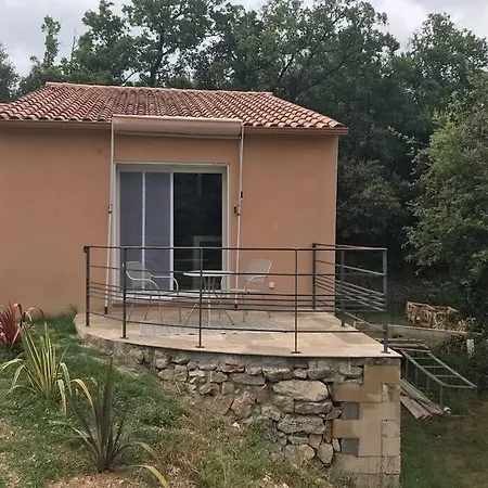 Logement attenant à une villa T2 avec terrasse . Besse-sur-Issole Exterior foto